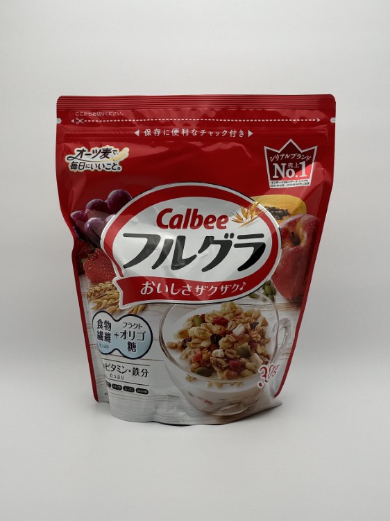 Calbee Frugra Fruit & Granola